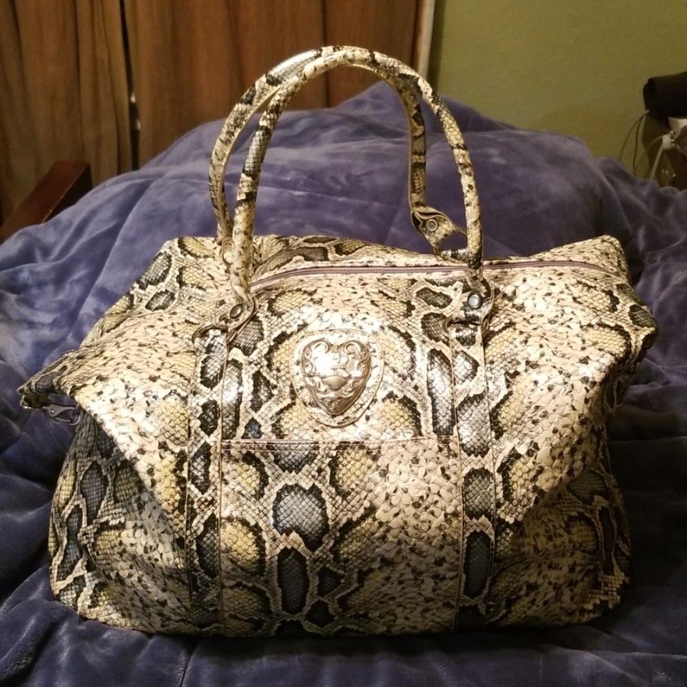 Kathy Van Zeeland travel bag